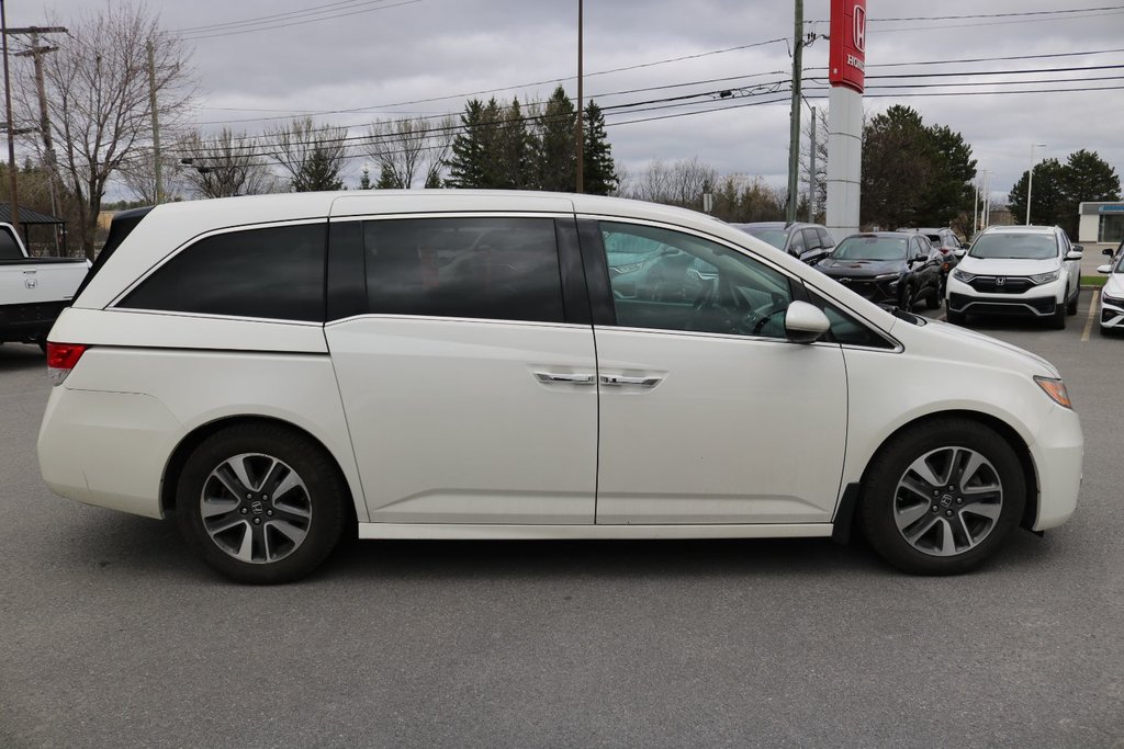 2015 Honda Odyssey Touring w/RES & Navi in Gatineau, Quebec - 6 - w1024h768px