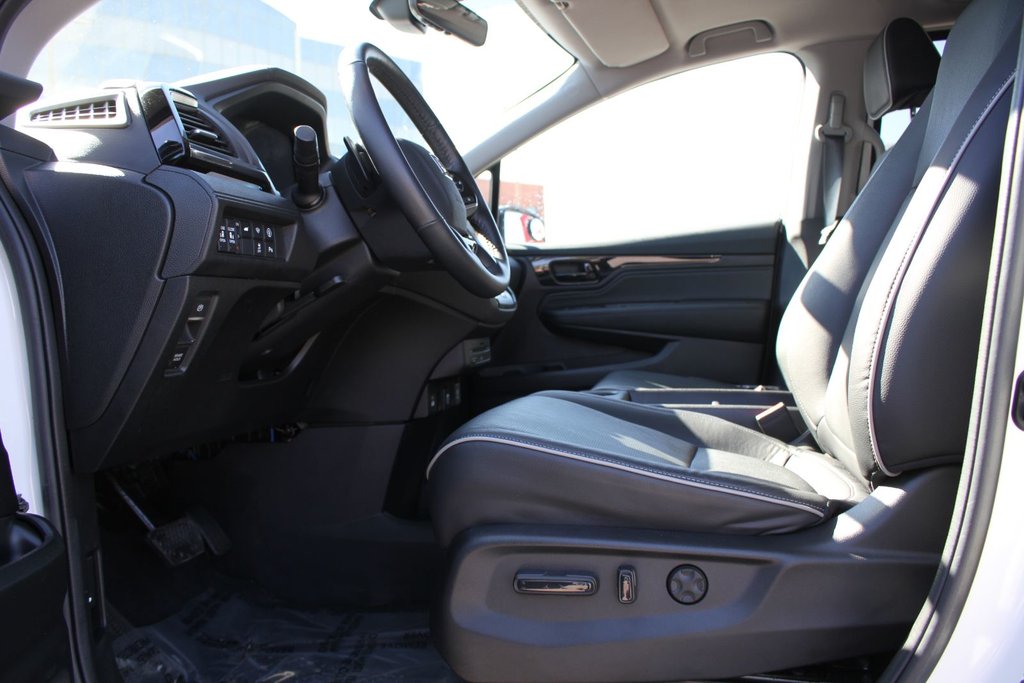 Honda Odyssey Touring 2024 à , Québec - 8 - w1024h768px