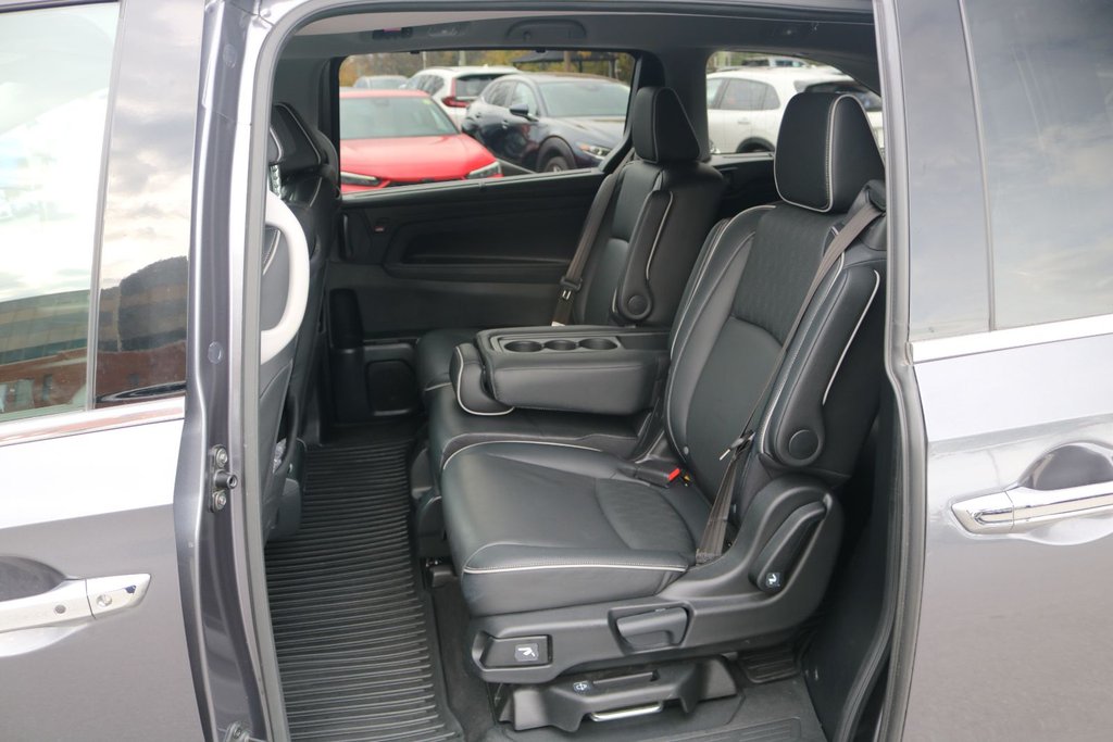 Honda Odyssey Touring 2024 à Gatineau, Québec - 8 - w1024h768px