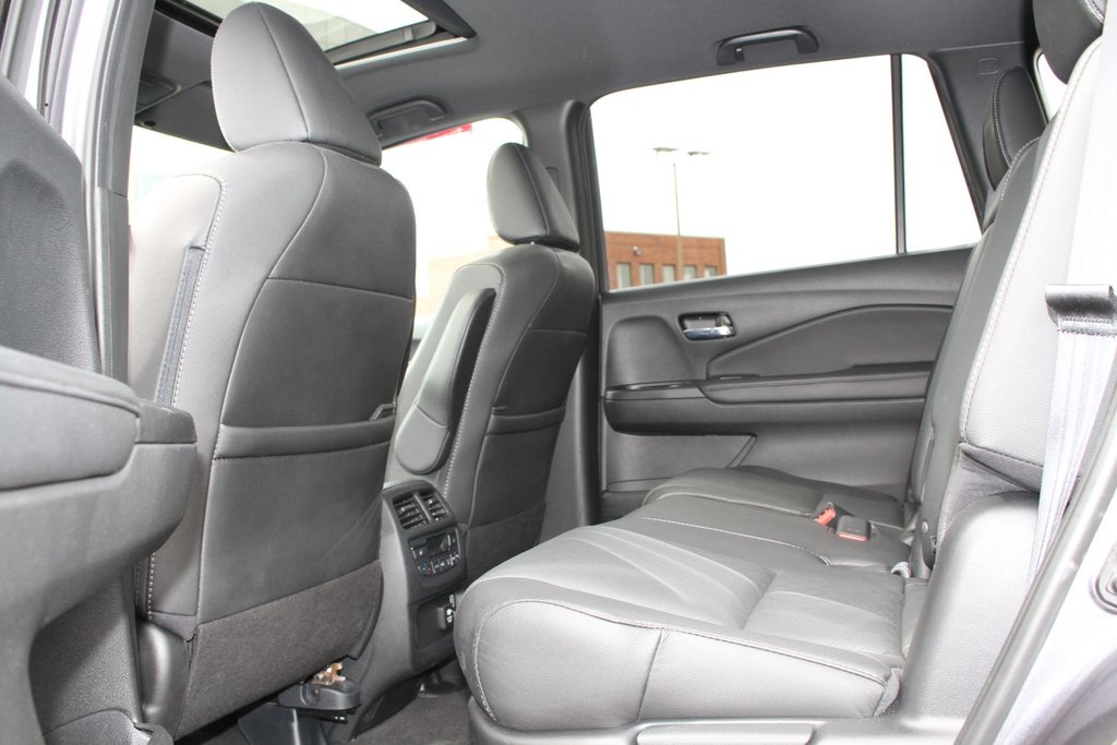 Honda Passport Touring | AWD 2021 à Gatineau, Québec - 11 - w1024h768px