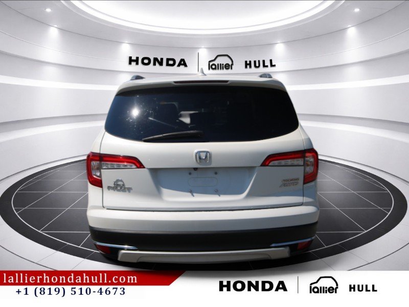 2021 Honda Pilot Touring | AWD in Gatineau, Quebec - 4 - w1024h768px