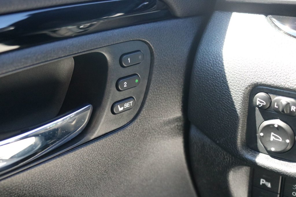 2021 Honda Pilot Touring | AWD in Gatineau, Quebec - 17 - w1024h768px