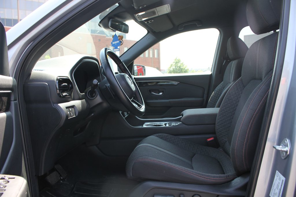 Honda Pilot Sport 2023 à , Québec - 6 - w1024h768px