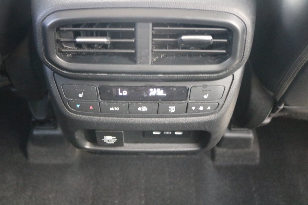 2025 Honda Pilot Touring | AWD in Montréal, Quebec - 10 - w1024h768px