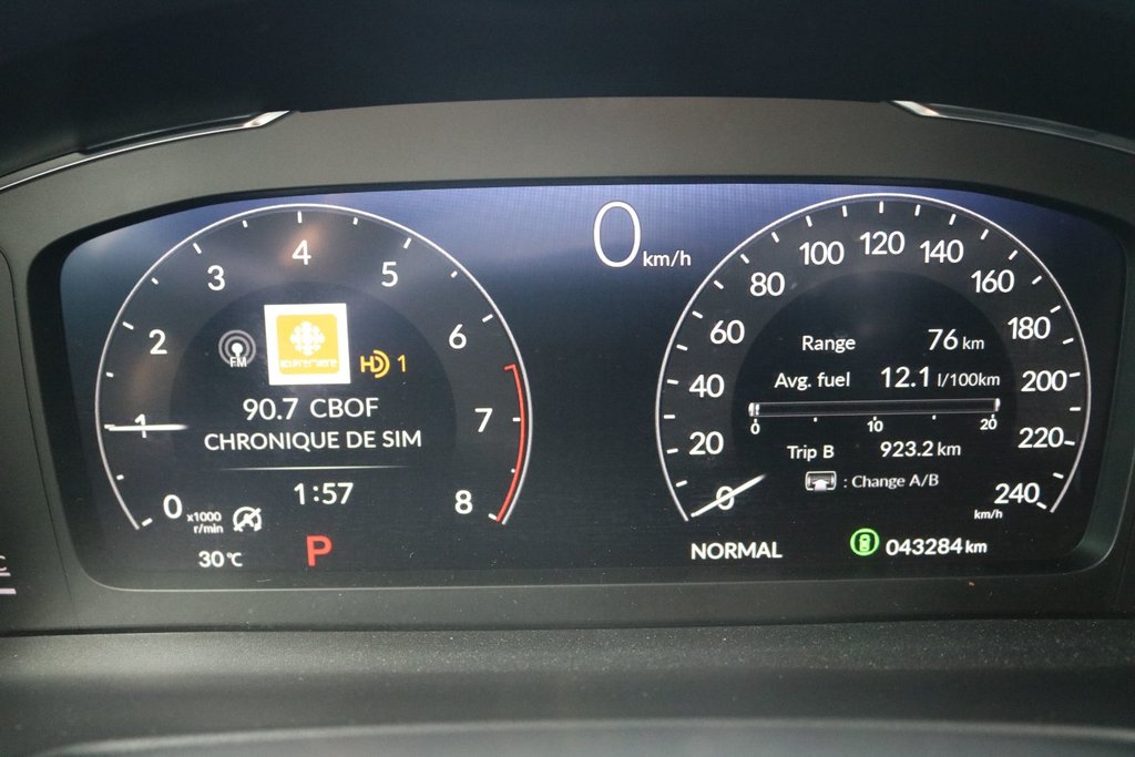2025 Honda Pilot Touring | AWD in Montréal, Quebec - 13 - w1024h768px