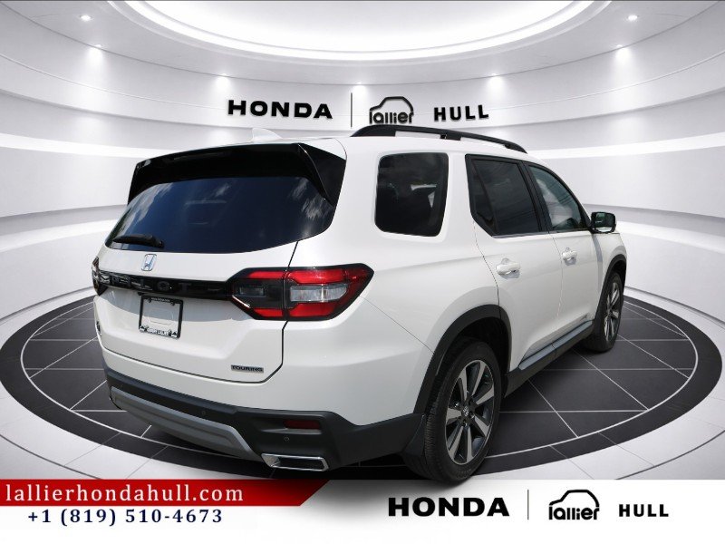 2025 Honda Pilot Touring | AWD in Montréal, Quebec - 5 - w1024h768px