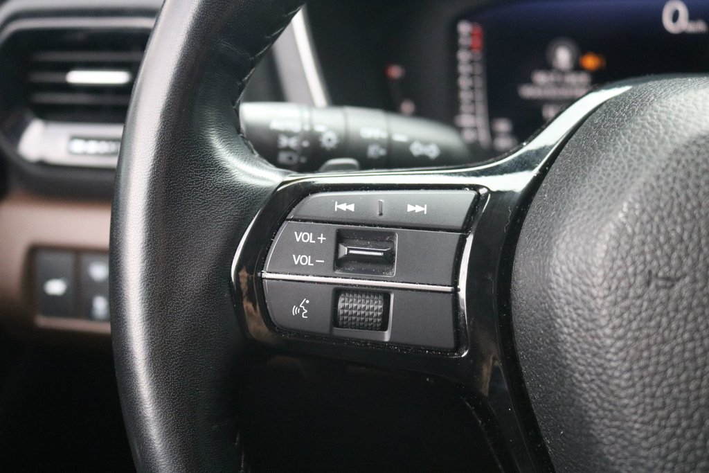 2025 Honda Pilot Touring | AWD in Gatineau, Quebec - 14 - w1024h768px