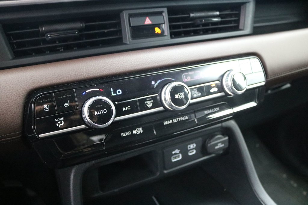 2025 Honda Pilot Touring | AWD in Gatineau, Quebec - 22 - w1024h768px