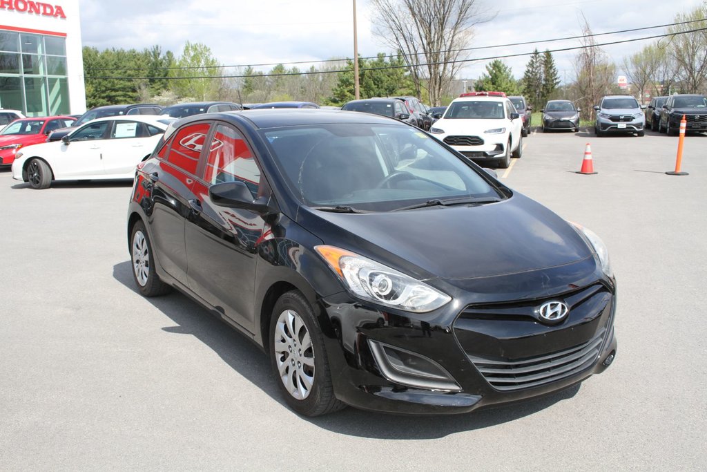 Hyundai Elantra GT GL 2015 à , Québec - 2 - w1024h768px