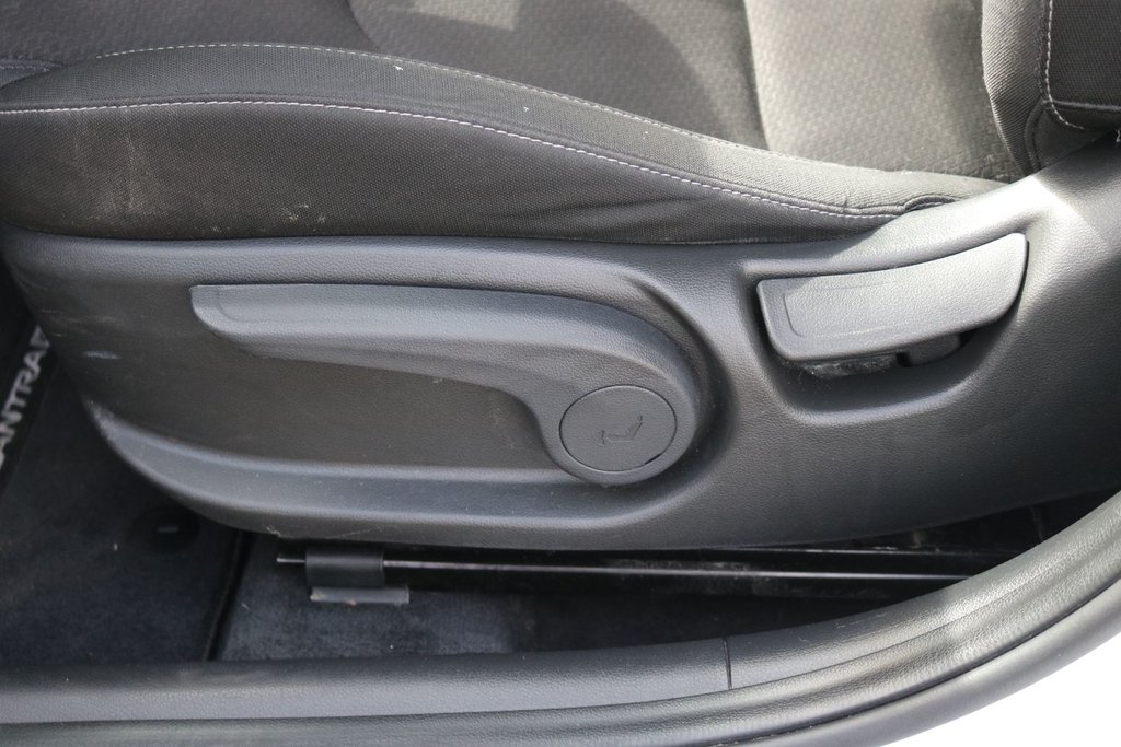 2019 Hyundai Elantra GT Preferred in Gatineau, Quebec - 19 - w1024h768px