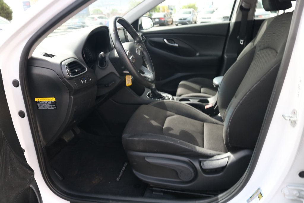 2019 Hyundai Elantra GT Preferred in Gatineau, Quebec - 7 - w1024h768px