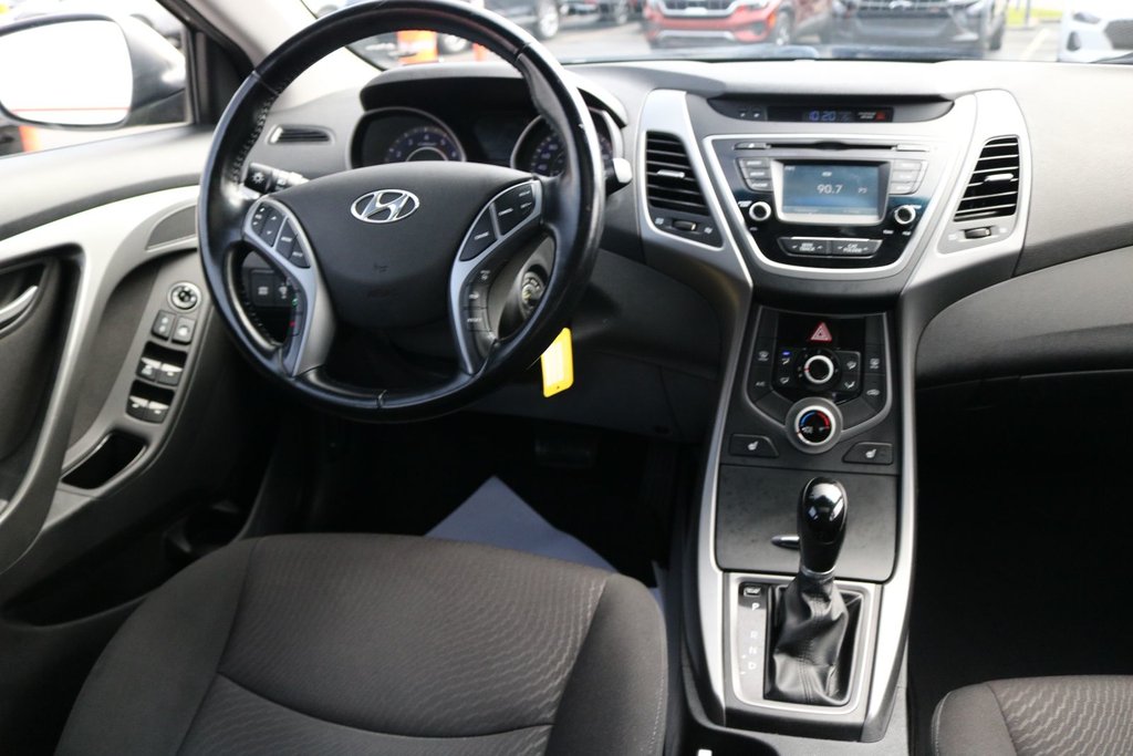 2016 Hyundai Elantra GLS in Gatineau, Quebec - 9 - w1024h768px