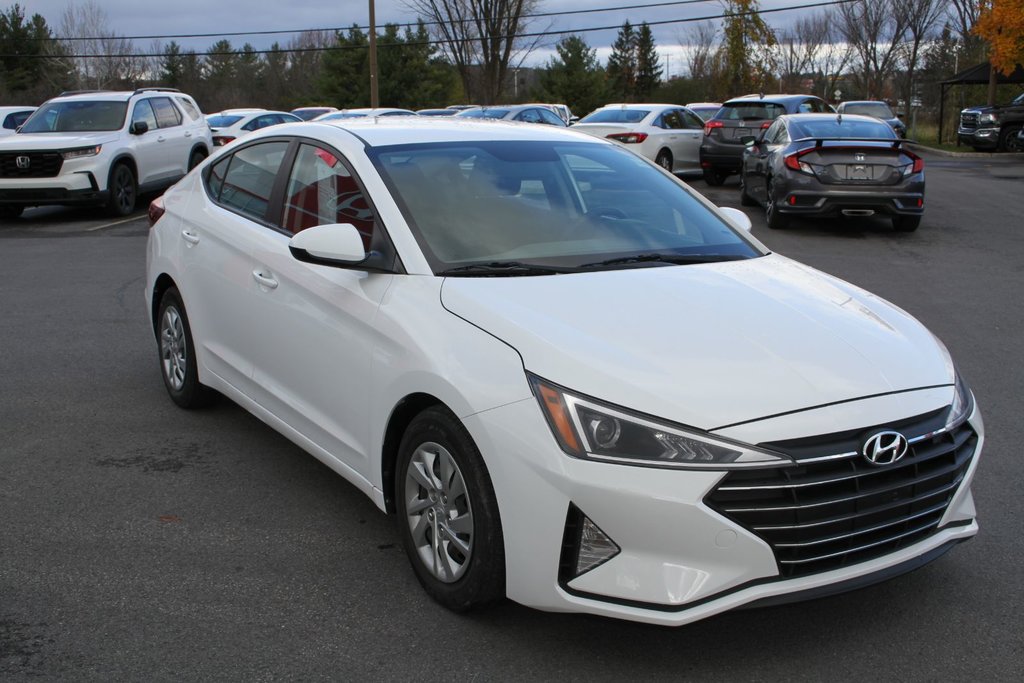 Elantra Essential 2019 à Gatineau, Québec - 2 - w1024h768px