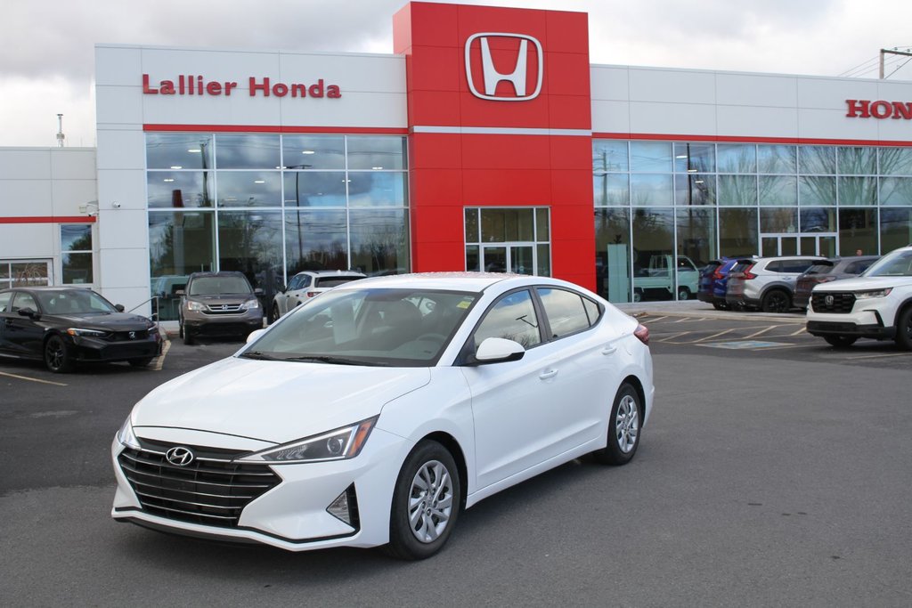 Elantra Essential 2019 à Gatineau, Québec - 1 - w1024h768px