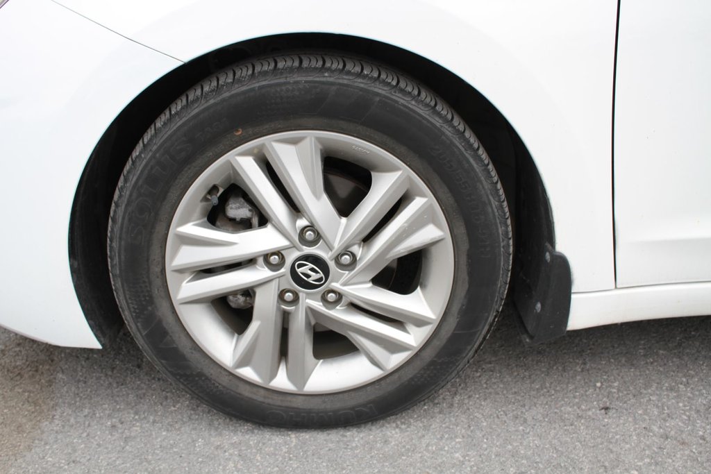 2019 Hyundai Elantra Preferred in Gatineau, Quebec - 19 - w1024h768px