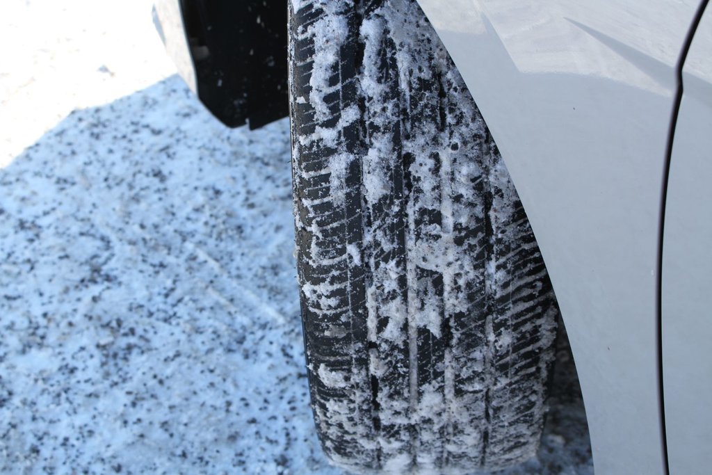 Hyundai Elantra Preferred 2024 à , Québec - 25 - w1024h768px