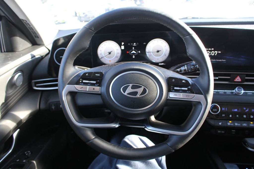 Hyundai Elantra Preferred 2024 à , Québec - 10 - w1024h768px