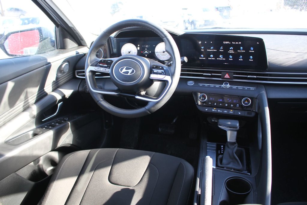 Hyundai Elantra Preferred 2024 à , Québec - 9 - w1024h768px