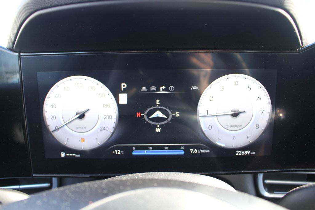 Hyundai Elantra Preferred 2024 à , Québec - 11 - w1024h768px