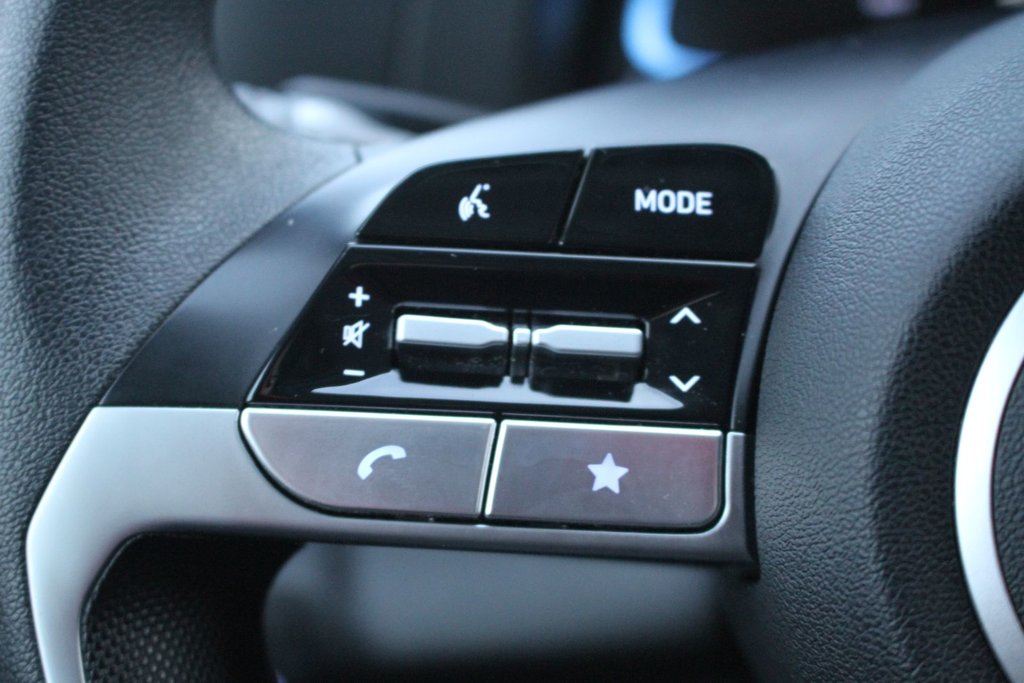 Hyundai Elantra Essential 2025 à Gatineau, Québec - 12 - w1024h768px