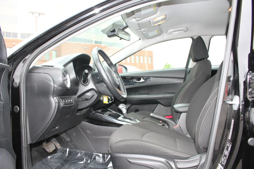 Kia Forte EX 2021 à Gatineau, Québec - 10 - w1024h768px