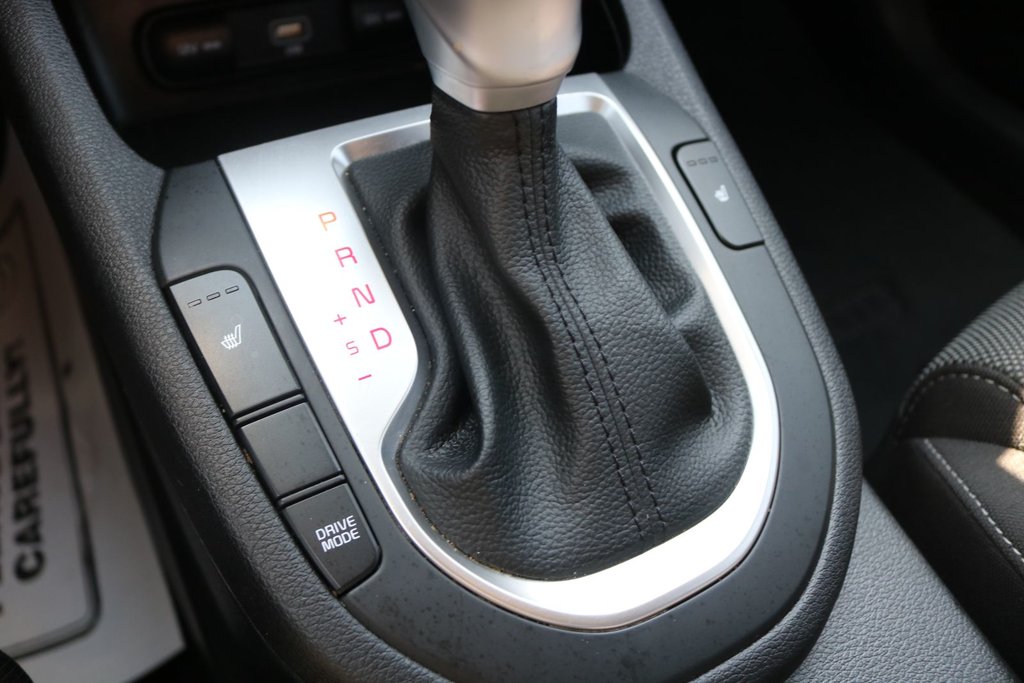 2023 Kia Forte LX in Montréal, Quebec - 15 - w1024h768px