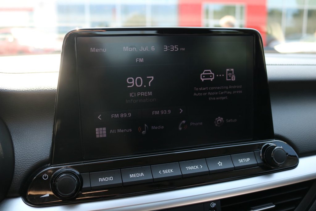 2023 Kia Forte LX in Montréal, Quebec - 17 - w1024h768px