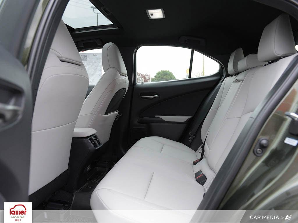 Lexus UX250H Premium | AWD 2024 à , Québec - 26 - w1024h768px