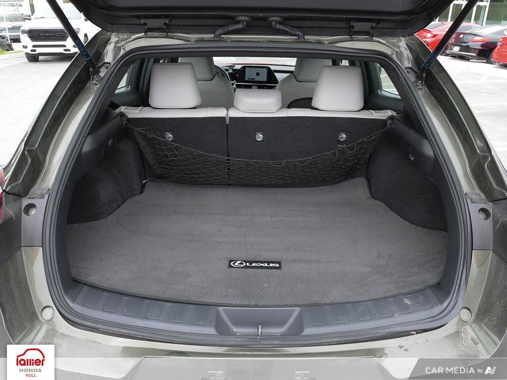 Lexus UX250H Premium | AWD 2024 à , Québec - 11 - w1024h768px