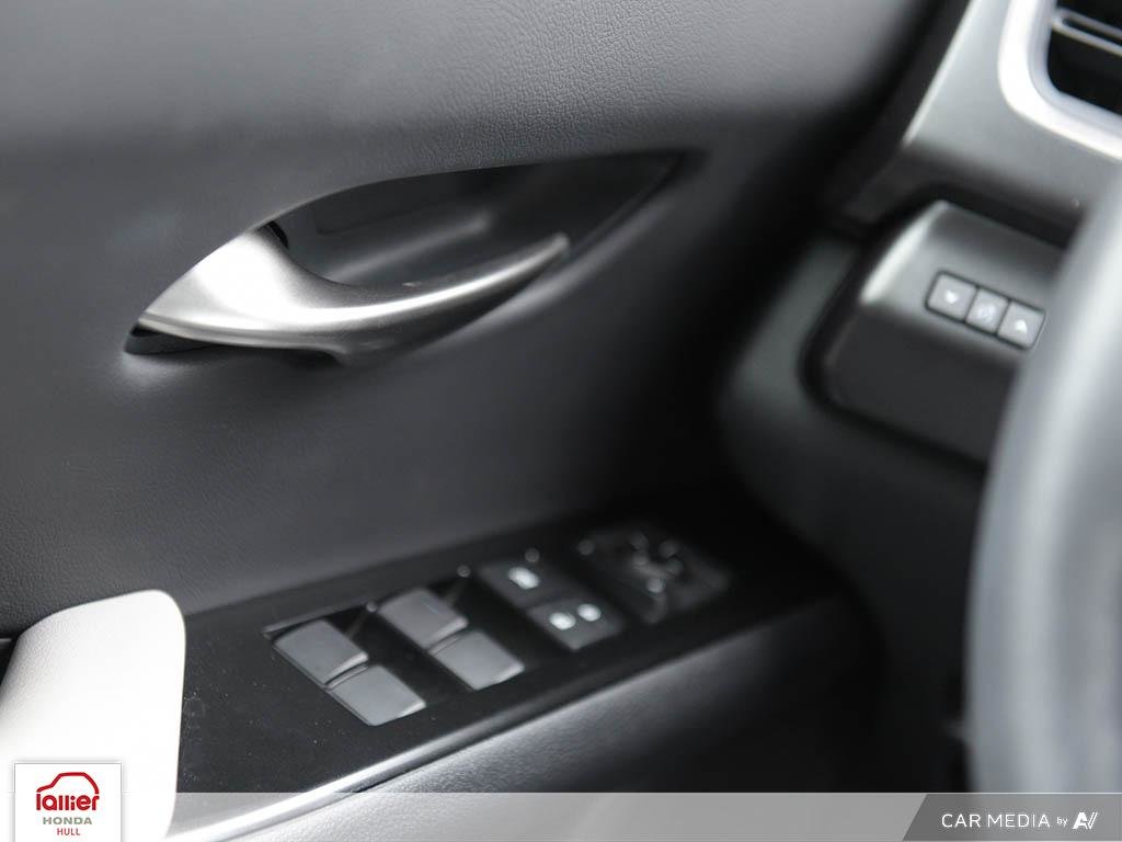 Lexus UX250H Premium | AWD 2024 à , Québec - 17 - w1024h768px