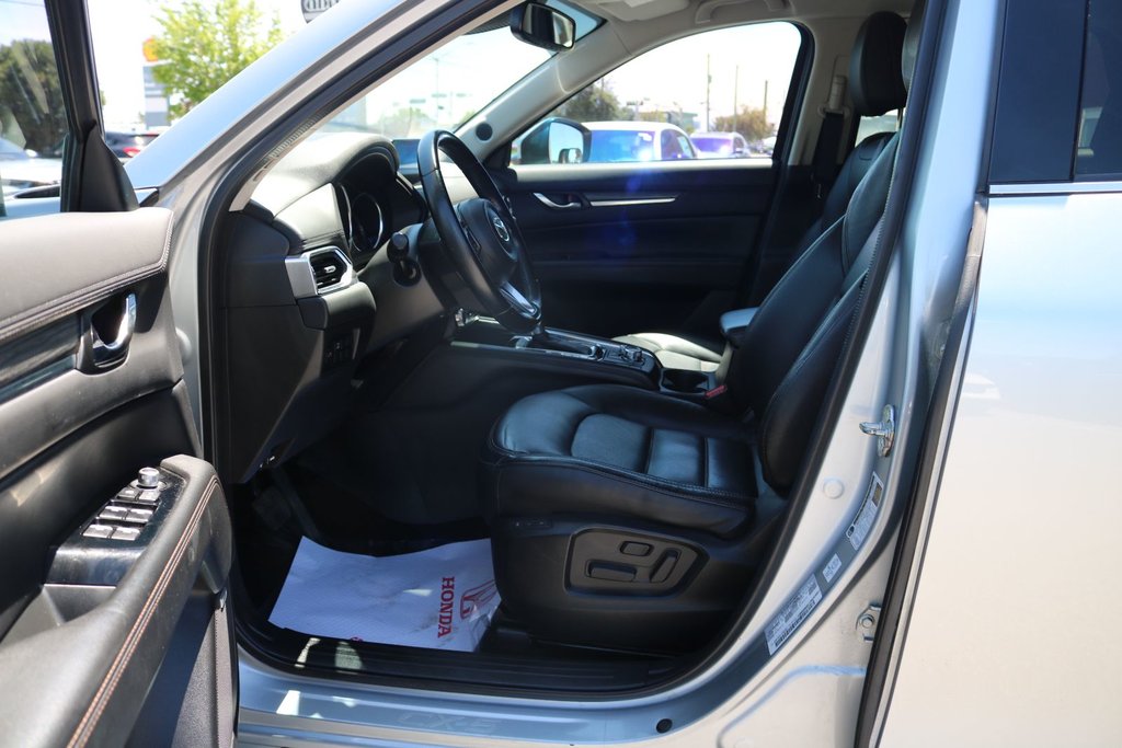 2018 Mazda CX-5 GT | AWD in Montréal, Quebec - 7 - w1024h768px