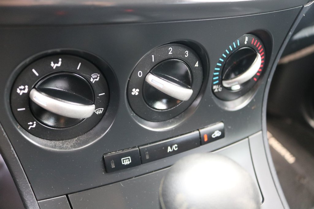 2013 Mazda 3 Sport GX in Montréal, Quebec - 16 - w1024h768px