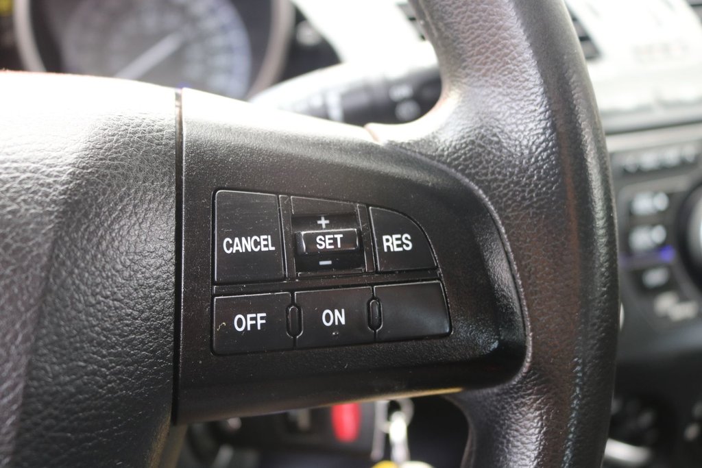 2013 Mazda 3 Sport GX in Montréal, Quebec - 14 - w1024h768px