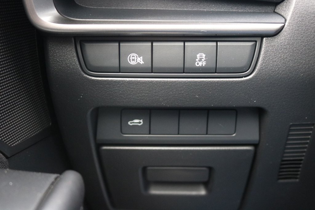 2025 Mazda 3 GX in Gatineau, Quebec - 13 - w1024h768px