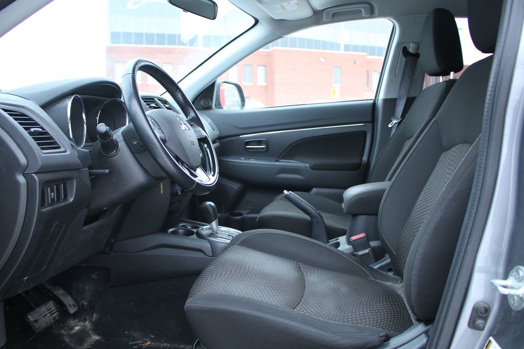 Mitsubishi RVR SE | AWD 2016 à Montréal, Québec - 8 - w1024h768px