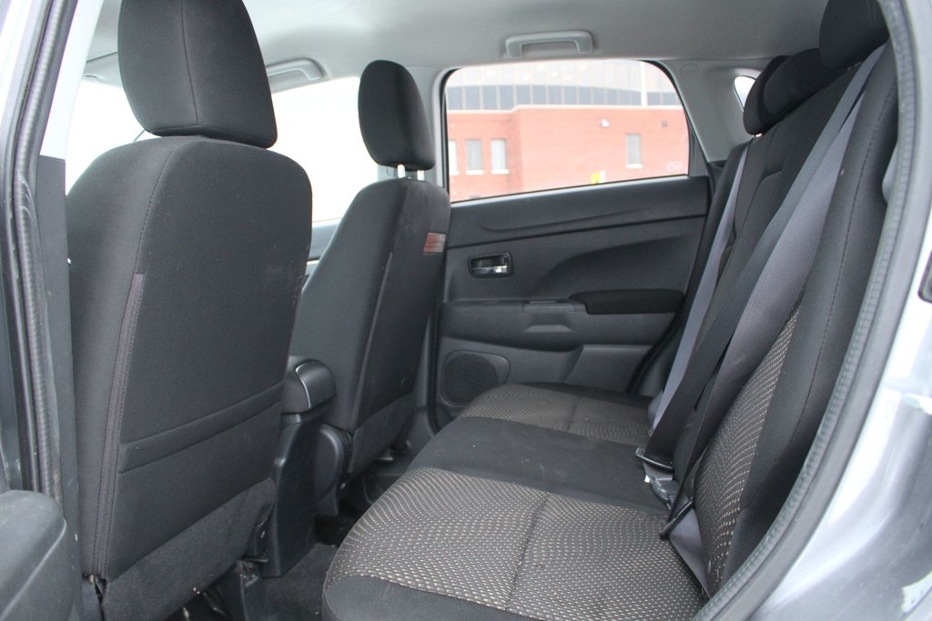 Mitsubishi RVR SE | AWD 2016 à Montréal, Québec - 9 - w1024h768px