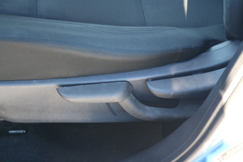2024 Nissan Kicks S | FWD in Montréal, Quebec - 19 - w1024h768px