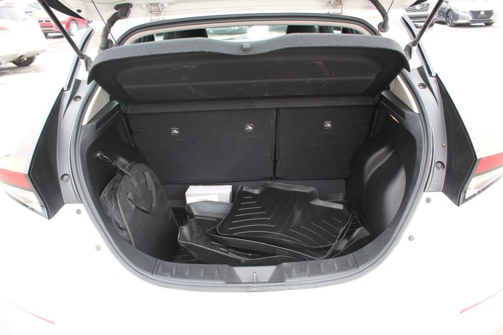 Nissan LEAF SV 2022 à Gatineau, Québec - 23 - w1024h768px