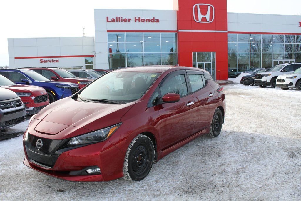 Nissan Leaf SV 2023 à , Québec - 1 - w1024h768px