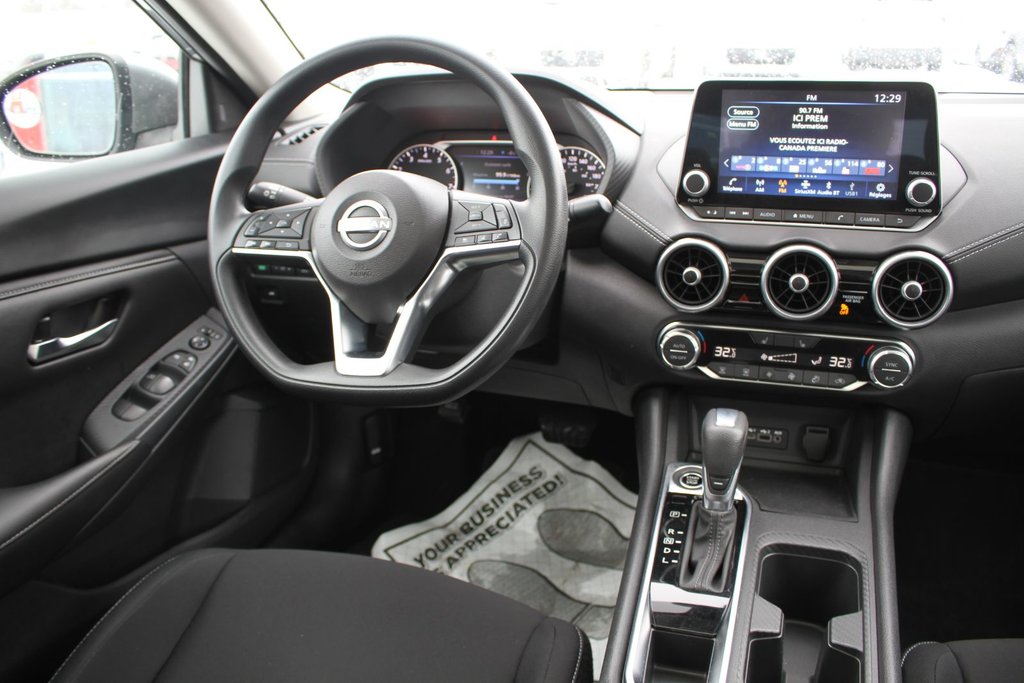 Nissan Sentra SV 2024 à Montréal, Québec - 9 - w1024h768px