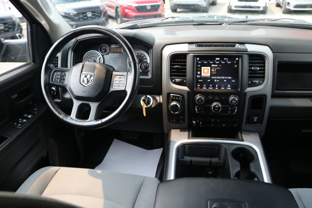 Ram 1500 Classic Express 2021 à Gatineau, Québec - 9 - w1024h768px