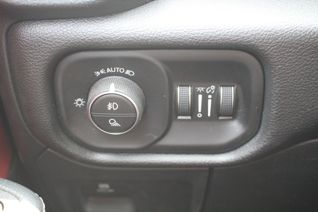 Ram 1500 Rebel 2025 à , Québec - 16 - w1024h768px