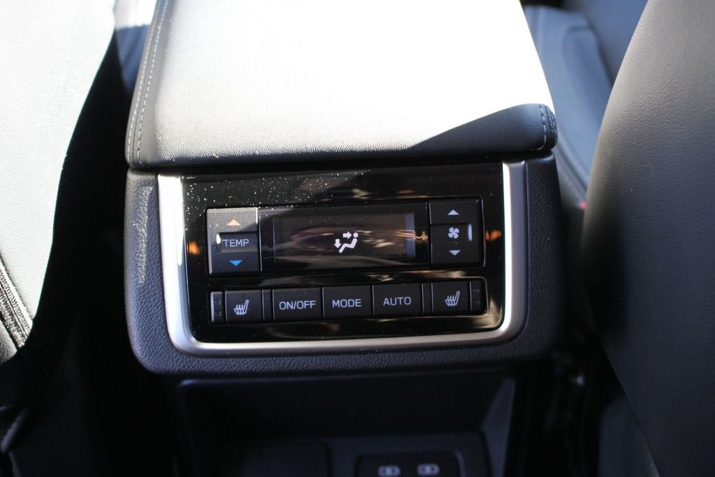 2023 Subaru Ascent Limited in Gatineau, Quebec - 10 - w1024h768px