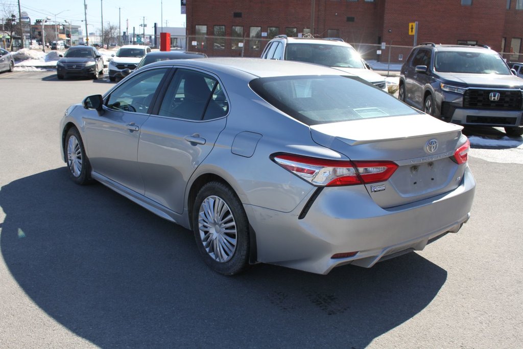 2020 Toyota Camry SE in Gatineau, Quebec - 3 - w1024h768px