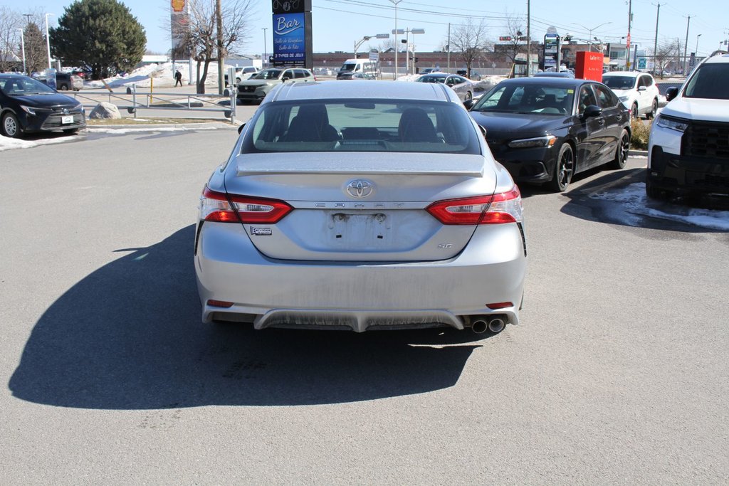 2020 Toyota Camry SE in Gatineau, Quebec - 4 - w1024h768px
