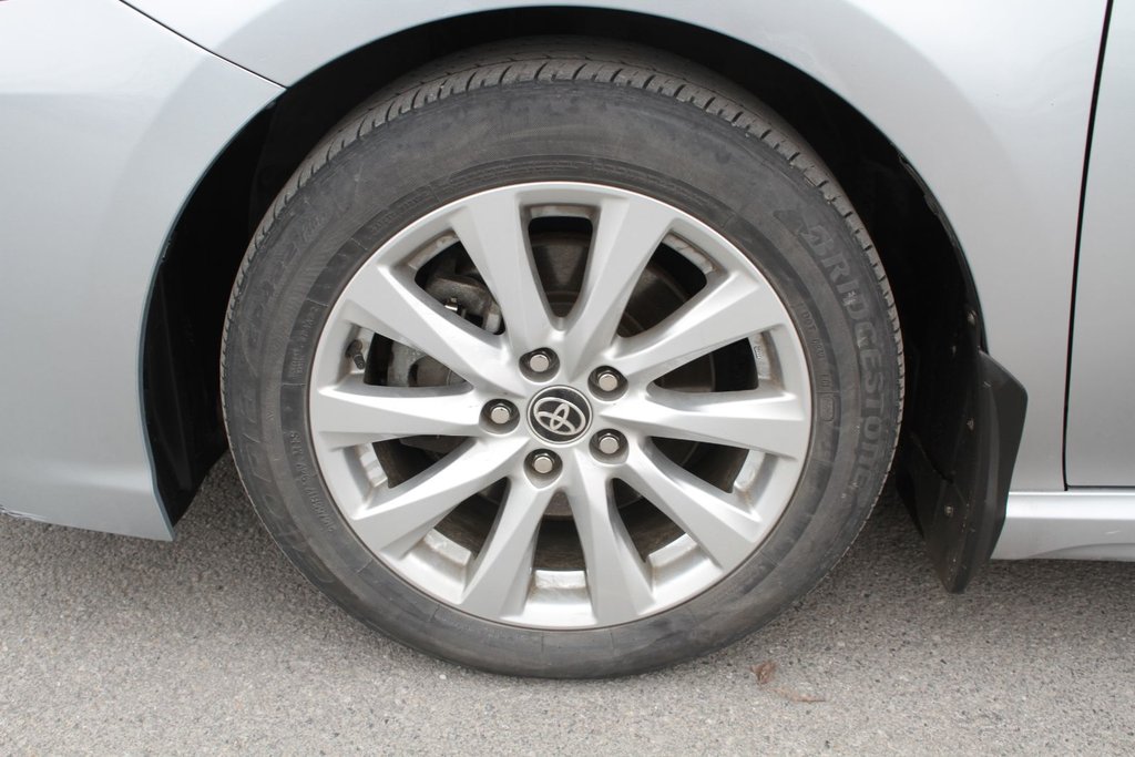 2020 Toyota Camry SE in Gatineau, Quebec - 23 - w1024h768px