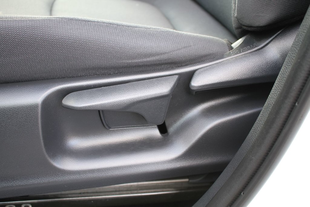 Toyota Corolla Cross LE | AWD 2022 à Gatineau, Québec - 22 - w1024h768px