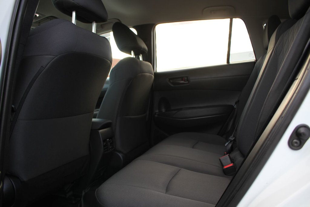 Toyota Corolla Cross LE | AWD 2022 à Gatineau, Québec - 9 - w1024h768px