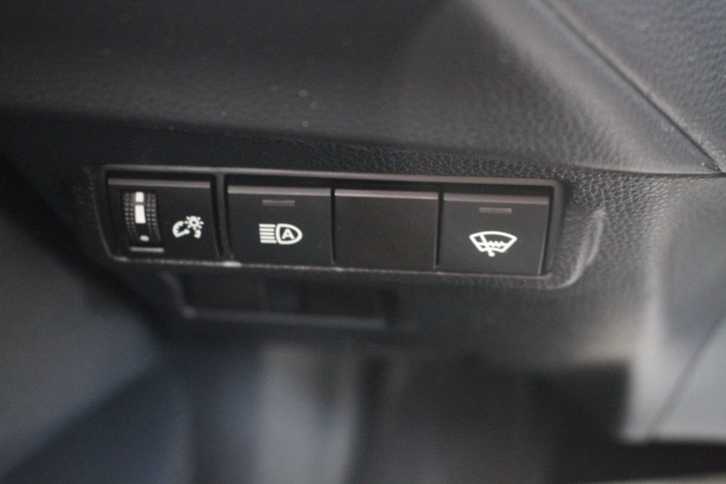 Toyota Corolla Cross LE | AWD 2022 à Gatineau, Québec - 14 - w1024h768px