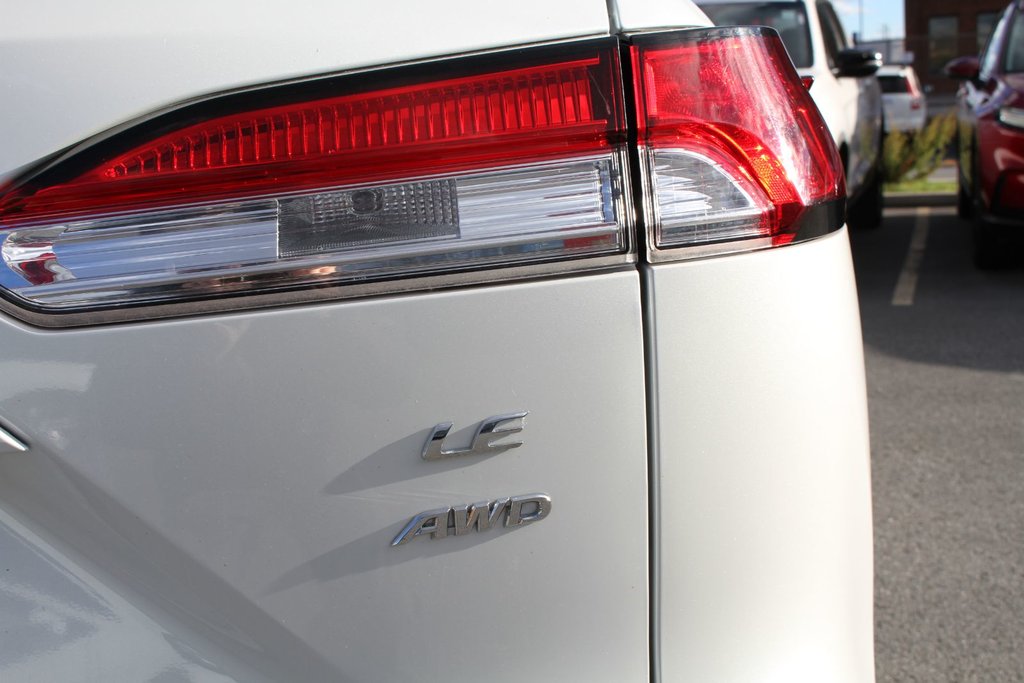Toyota Corolla Cross LE | AWD 2022 à Gatineau, Québec - 7 - w1024h768px